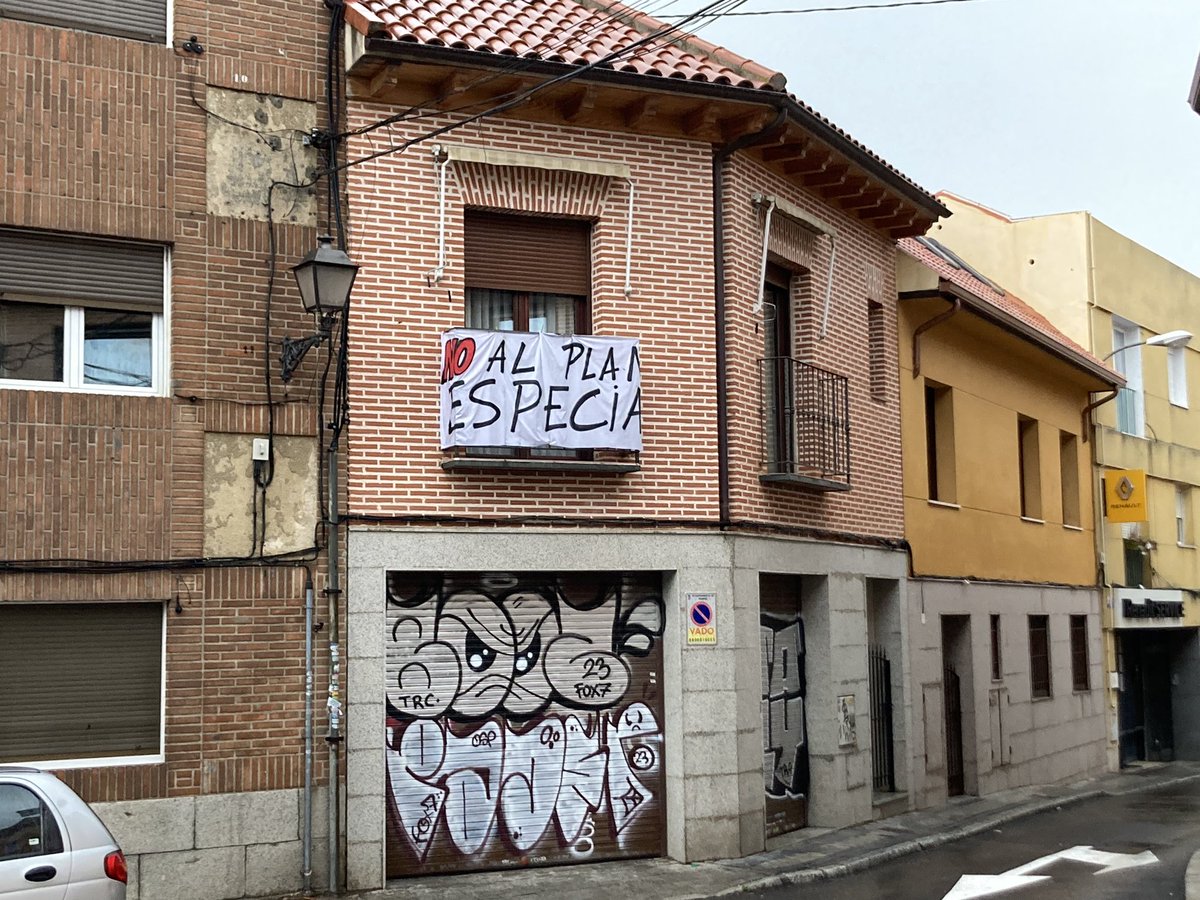 #NoAlPlanEspecial
#NoAlBosqueMetropolitano
¡Las tierras de nuestras familias no se tocan! 🌱Seguimos persiguiendo una solución justa✌🏼
