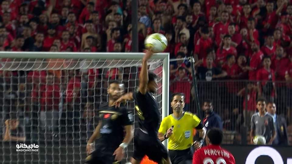MahitabAli11's tweet photo. Can you guess how this ended?
#الحكم_الليبي
#دوري_أبطال_أفريقيا #الاهلي https://t.co/rR2fHa9F3Q