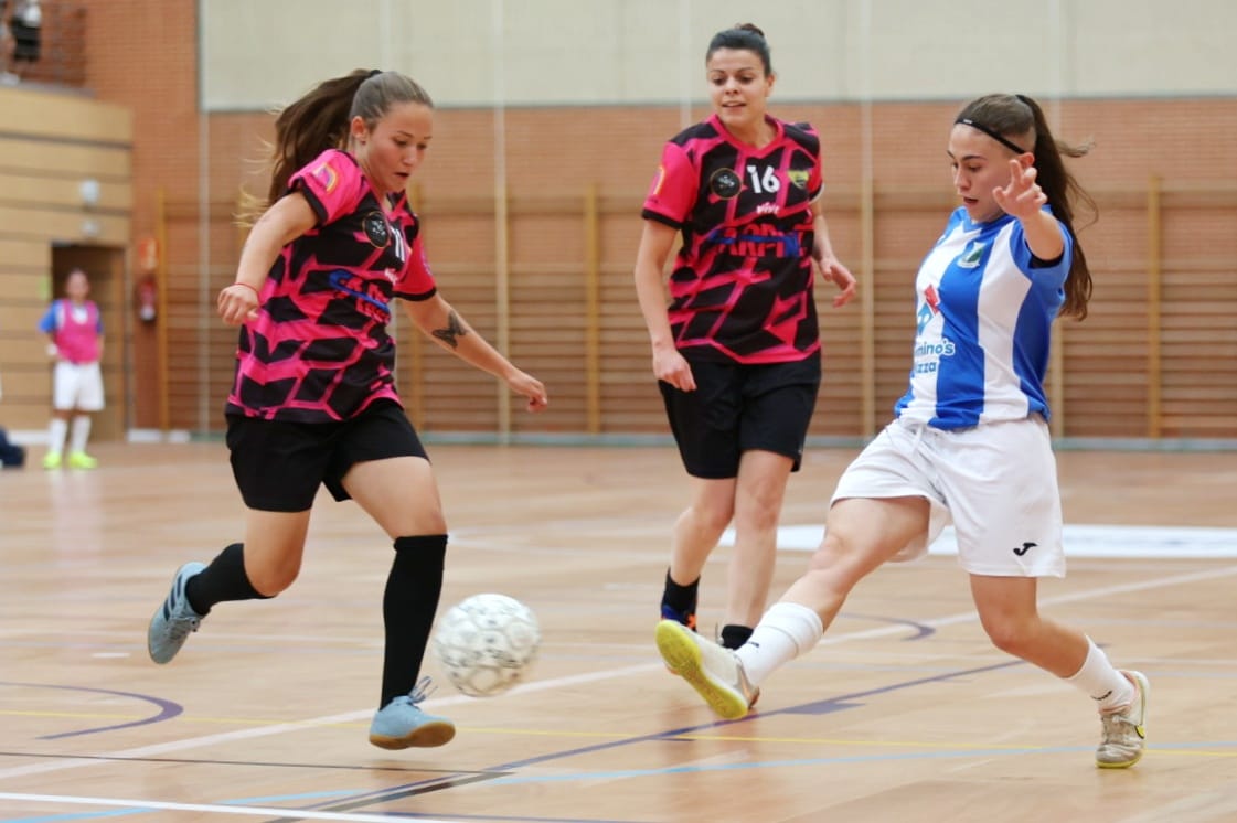RESULTADOS | Victoria importantísima del REGIONAL ante Amistad 94 (5-0) en un partido que dominó desde el principio y que le acerca un poquito más al ascenso ¡Enormes las chicas y la afición pepinera que volvió a responder!

📸 <a href="/Fotonio22/">Toño Ramos</a> 

#VamosLega 🥒🤍💙
