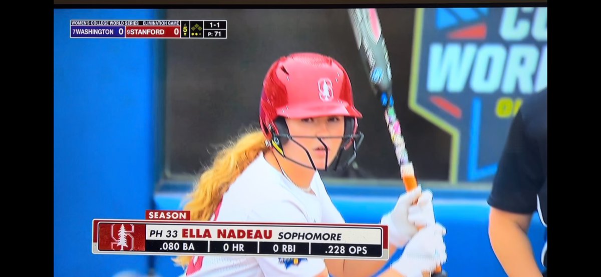 tnkrbell13's tweet photo. @CitrusValleySB Ella Nadeau pinch hitting in the College World Series. https://t.co/A66WNxb9h2