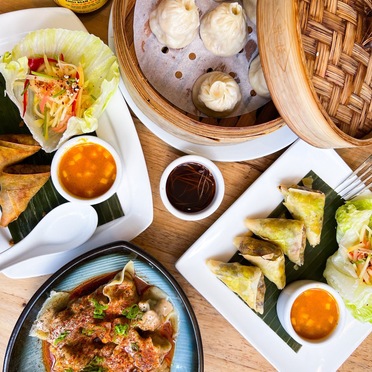 blacksheepeat's tweet image. We didn't mean to catch *fillings* today, but then these Black Sheep Lamb Samosas from @chinalivesf came along...

Open your hearts (and mouths) to flavor freedom in a whole new form! 

#BlackSheepFoods #FlavorFreedom