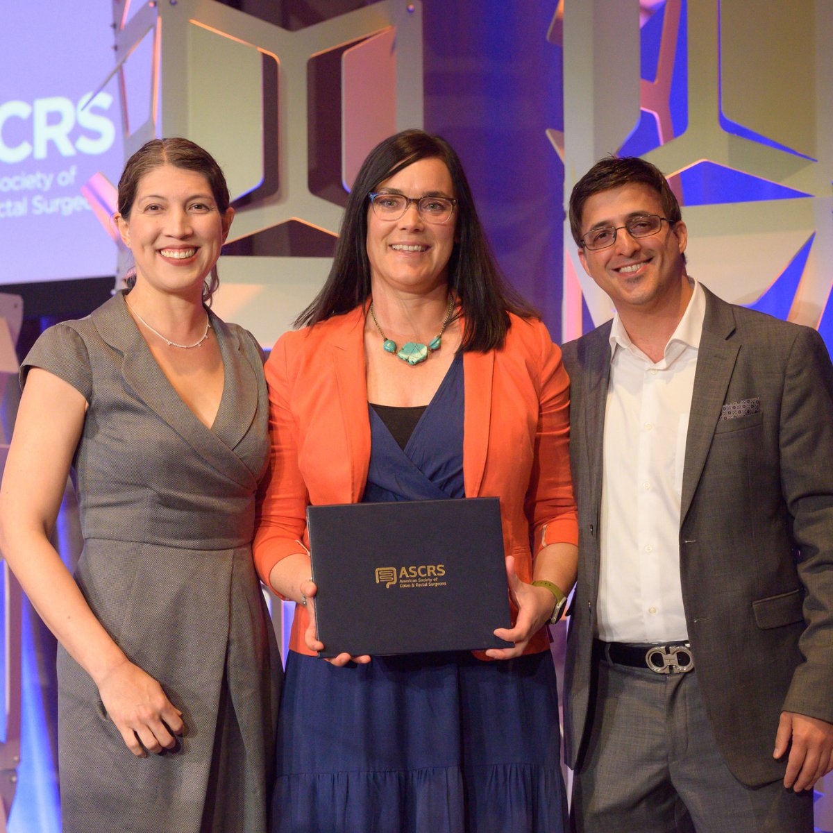 Today on #NationalCancerSurvivorsDay, we recognized Brianna Mercker as the recipient of the prestigious 2023 Local Hero Award. To learn more about Brianna and watch her inspiring journey, click here: fascrs.org/news/american-… #ASCRS23