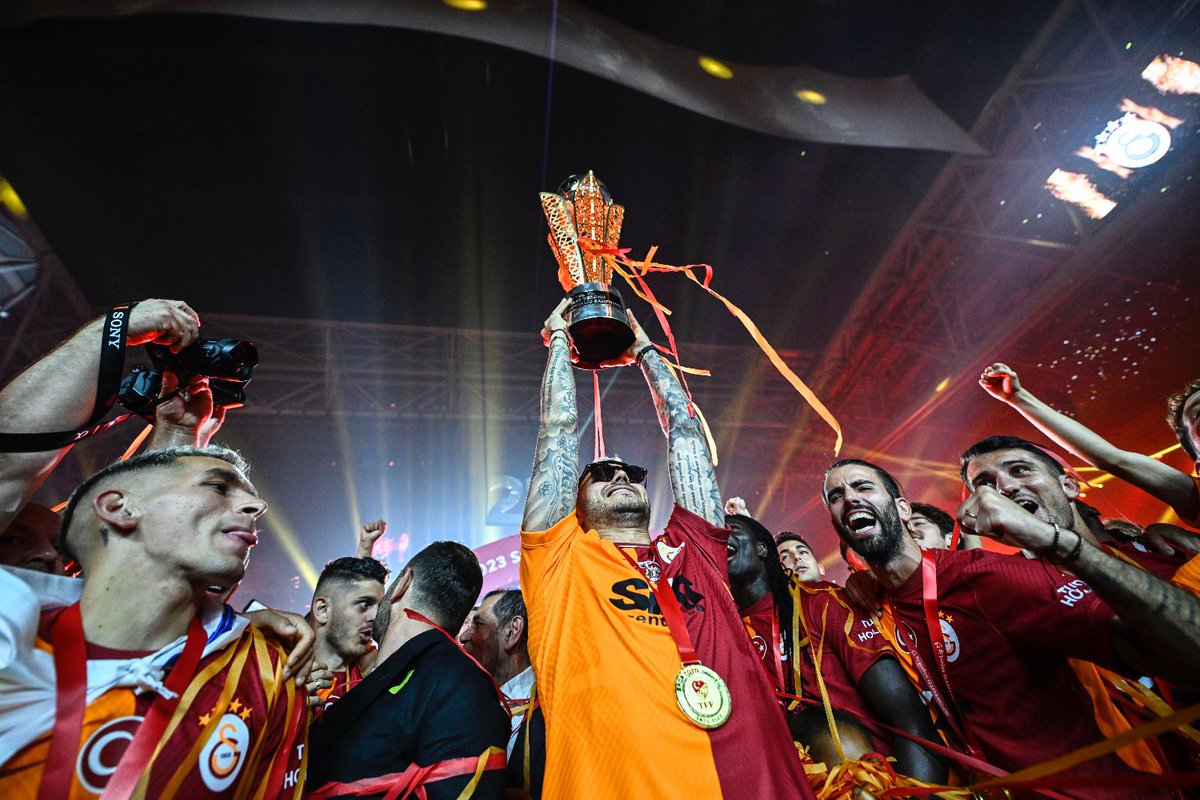 GalatasaraySK tweet picture