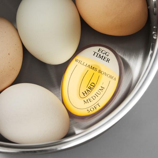 Hard-boil eggs to perfection with these helpful gadgets. #foodinspiration #mealprep  cpix.me/a/170927484
