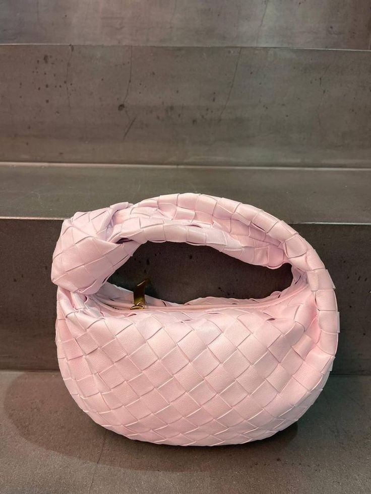leoninethings's tweet photo. make it pretty 💓 https://t.co/CyHD6QsDJd