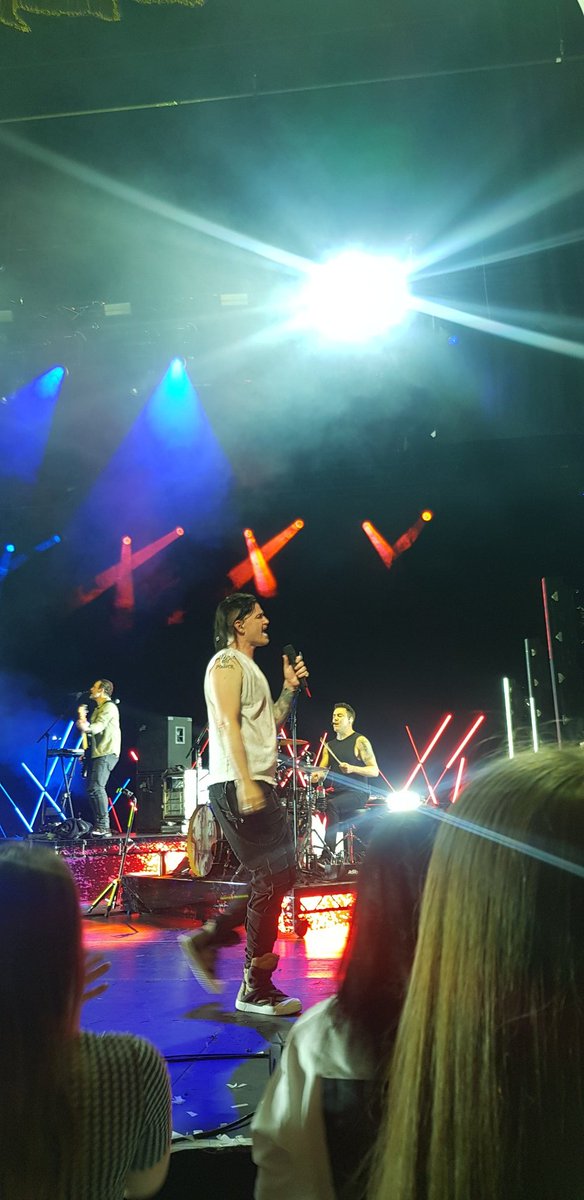 ThescriptXFan's tweet image. You did Mark and us so proud tonight guys. Loads of love to you all ❤️ #TheScriptFamily @thescript @TheScript_Danny @glenofthepower