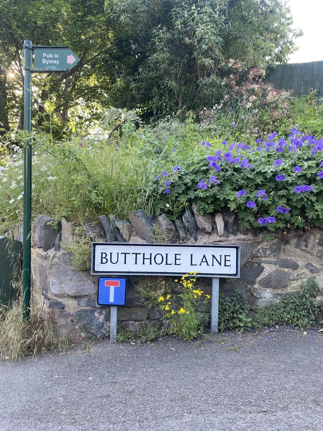bigjaytn's tweet photo. One way? https://t.co/FnBqQm8Lzu
