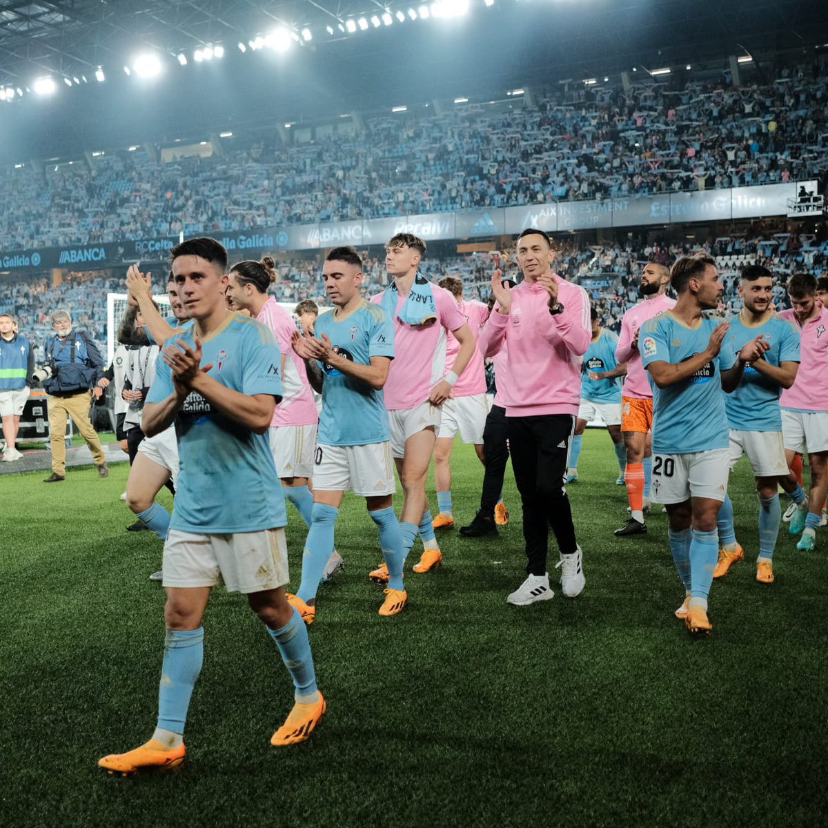 RCCelta's tweet photo. 🙌💙🙌 

#AVitoriaéNosa https://t.co/LIafbxujmY