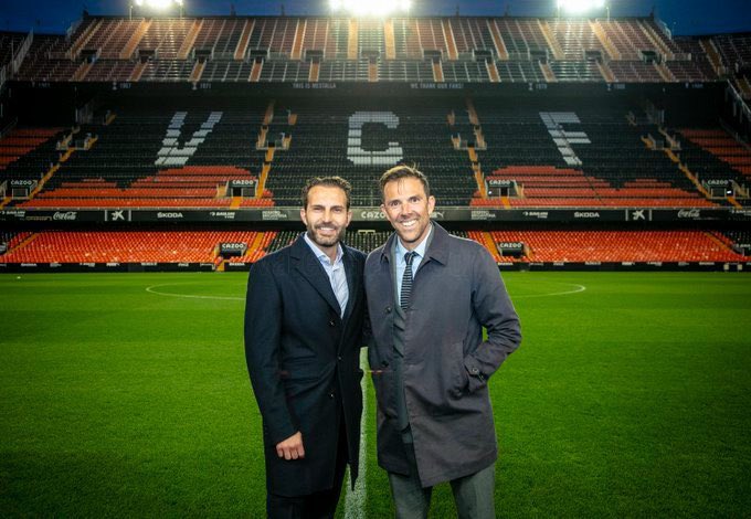 A los únicos que les doy esta noche las GRACIAS por tirar de este escudo cuando el VCF estaba con un pie en Segunda… al RESTO ni el más mínimo respeto como “profesionales” del ⚽️ 

Y de Meriton, lo tengo claro, si siguen… tarde o temprano caeremos SIN DUDA 

AMUNT‼️

🤍🖤🦇