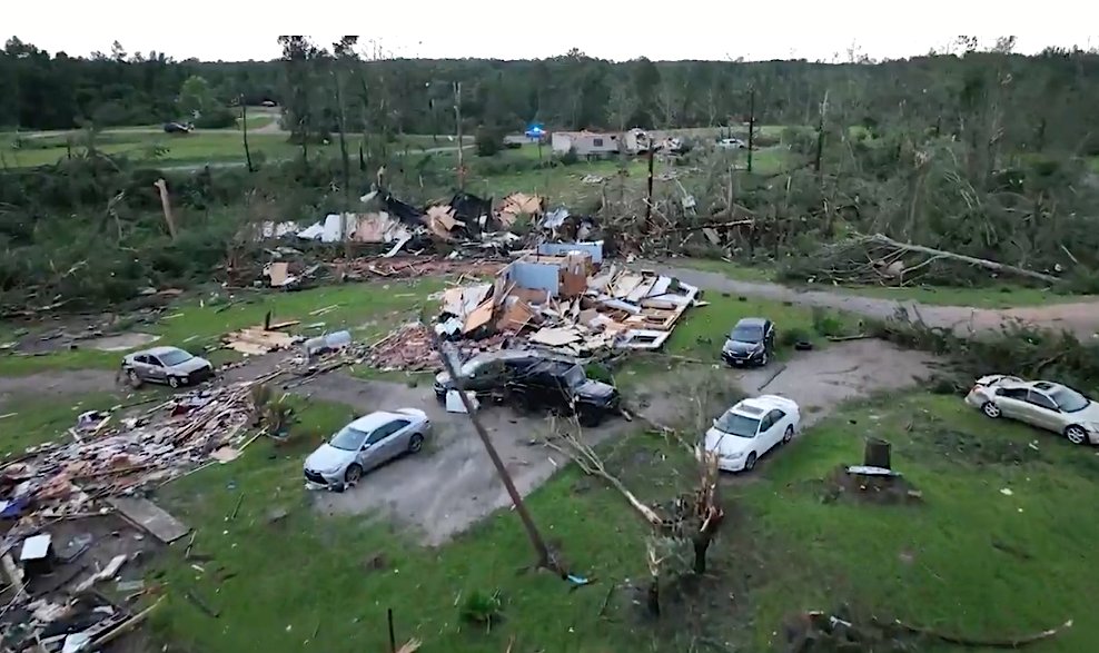 breakingweather's tweet photo. At least one fatality and 20 injured following a destructive #tornado that ripped through the town of #Louin, Mississippi, late Sunday night: https://t.co/QFyTxEOlT8 https://t.co/YPOXW8sdk4