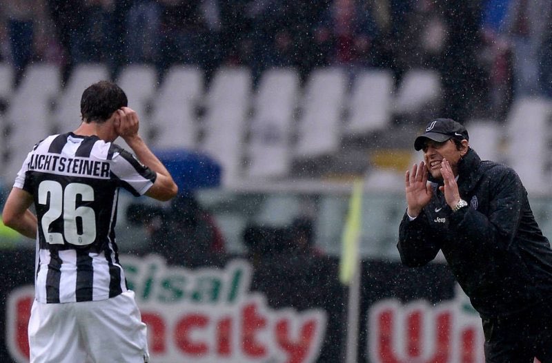 The_AJC_'s tweet image. “Conte And #Allegri ? They are different, Conte manages to build a team, Max is the one who manages. They are both phenomena and they have won so much. They are different, but I can't tell you which one was best for me. Antonio, made me grow a lot when I arrived." #Lichtsteiner