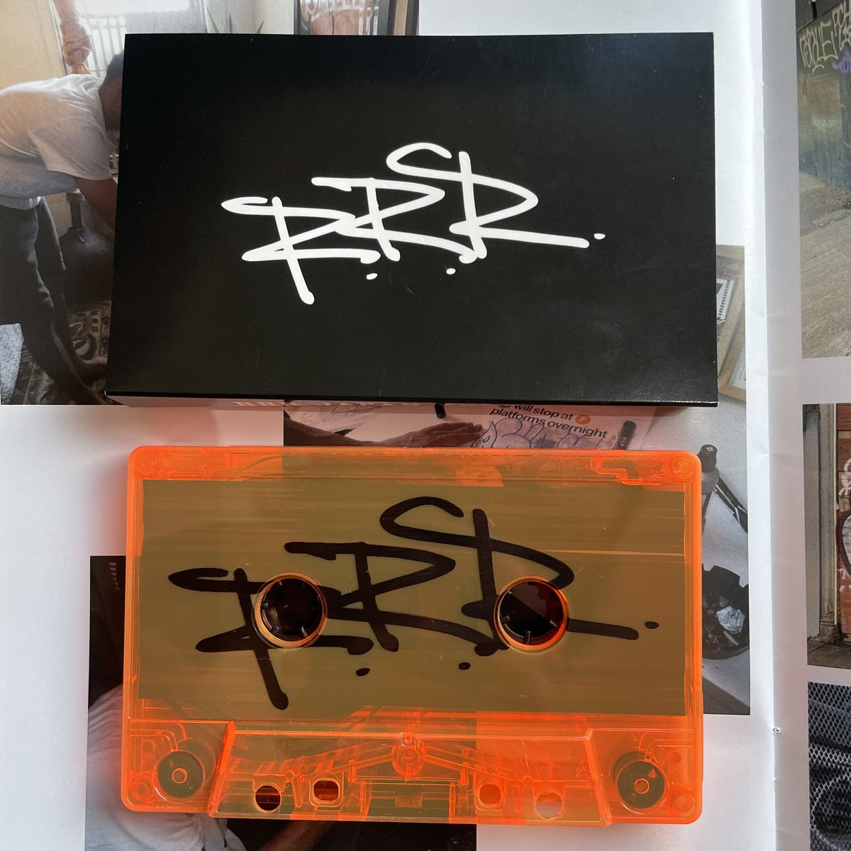 RRR JAPAN TOUR TICKET SAITAMA

ついにテープの情報が解禁！チケット購入者にはYL＆STARKERのライブ46分を収録したテープをプレゼントします！チケット残り10枚となりました🤙

 -RRR JAPAN TOUR 2023- 
<a href="/ill_sugiee/">ＩＬＬ－ＳＵＧＩ / ＮＡＳＴＹ ＩＬＬ ＢＲＯＴＨＥＲ</a> @eucaly1983coita <a href="/matatabi_beats/">Matatabi Type Beat</a> <a href="/cram_moevius/">cram_moevius</a> が出演

oddtape.com/products/rrr-j…