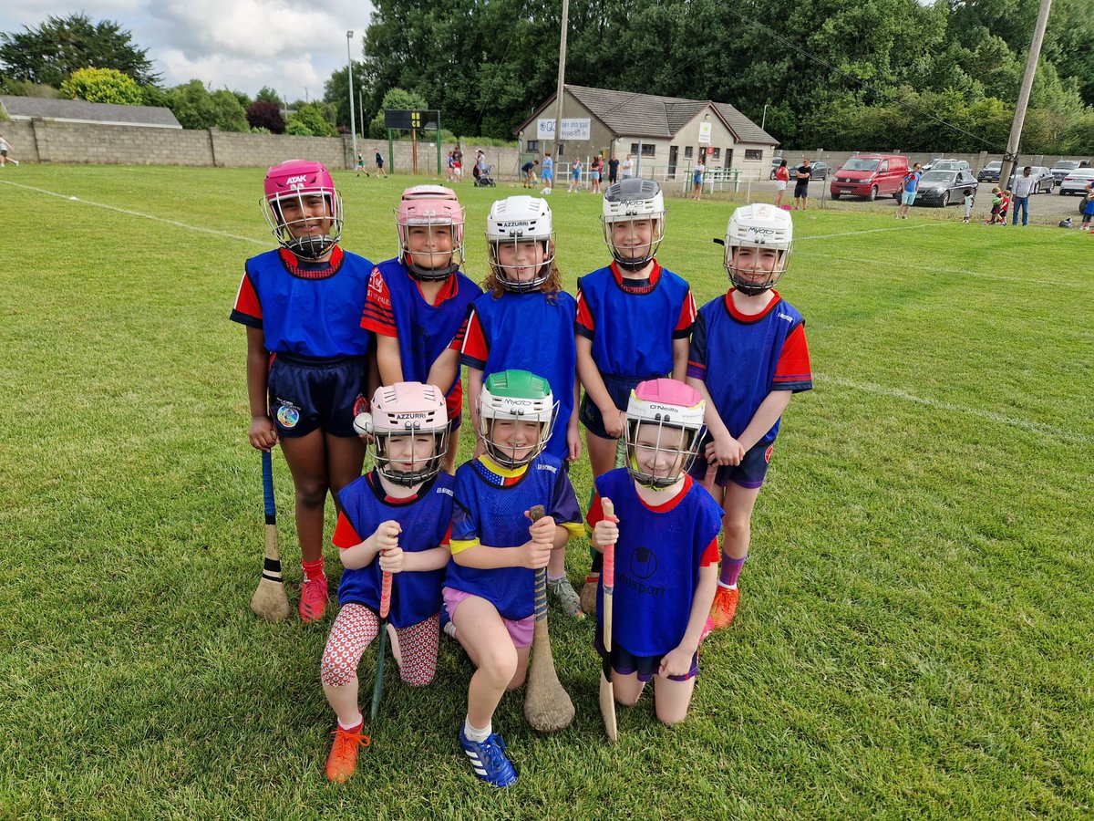 Camogie:
Our amazing U8s took a trip to neighbours @Bailebrun2014 this weekend for a blitz. There they played the hosts as well as @kildimopallas .💪They worked so hard in their matches that they were treated to ice creams in Centra afterwards! 🍦🍦🍦
@LimCamogie 
#CantSeeCantBe