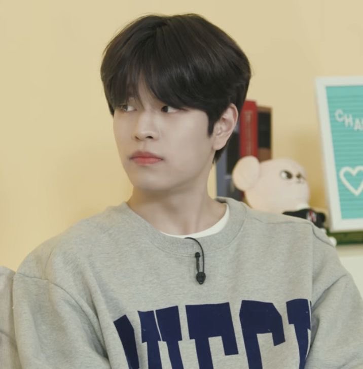 jessywrites_Au's tweet photo. Textbook? Love Affair 
- Kim Seungmin x oc filo au

Dreaming of becoming a lawyer, campus crush Zach Arellano believes that "relationships are off the table". Until he was paired with his long time academic rival Sam Santos - will everything go according to plan? https://t.co/By9rqECOHZ