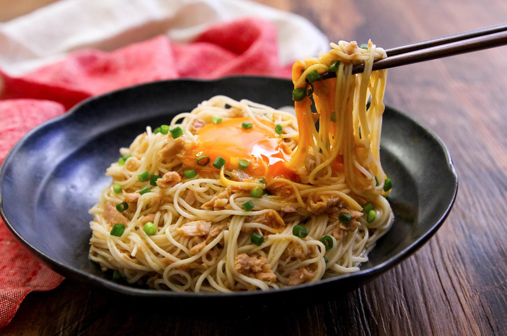 素麺好きさん必見！素麺とツナ缶を掛け合わせた、するする食べられそうなくらい美味しそうな料理のレシピ！