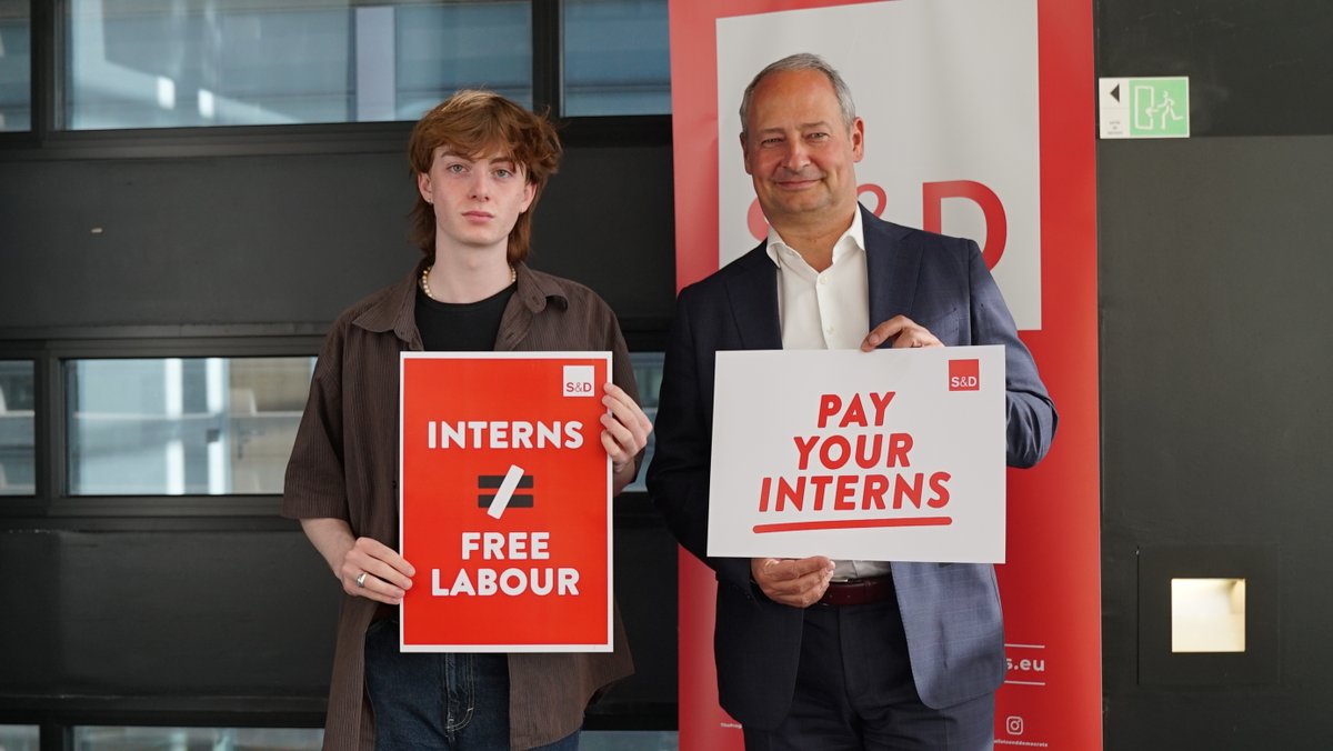 SCHIEDER's tweet photo. Unbezahlte Praktika in der EU verbieten! #payyourinterns
Wir @TheProgressives fordern verbindliche Regeln für Praktika! Dazu haben wir den Initiativbericht „Hochwertige Praktika in der EU“ vorgelegt, und in der Juni-Plenarwoche im #EP beschlossen. #banunpaidinternships https://t.co/M643ZFbexN