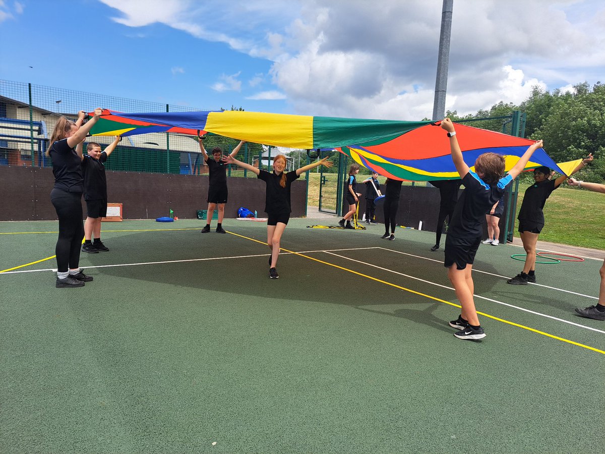 Hello @YouthSportTrust !

We are having a lot of fun here @bradleystokecs 

Our 'play for fun, play for 60' includes Lighthouse, parachutes, nerf howlers and more! 

#nationalschoolsportsweek