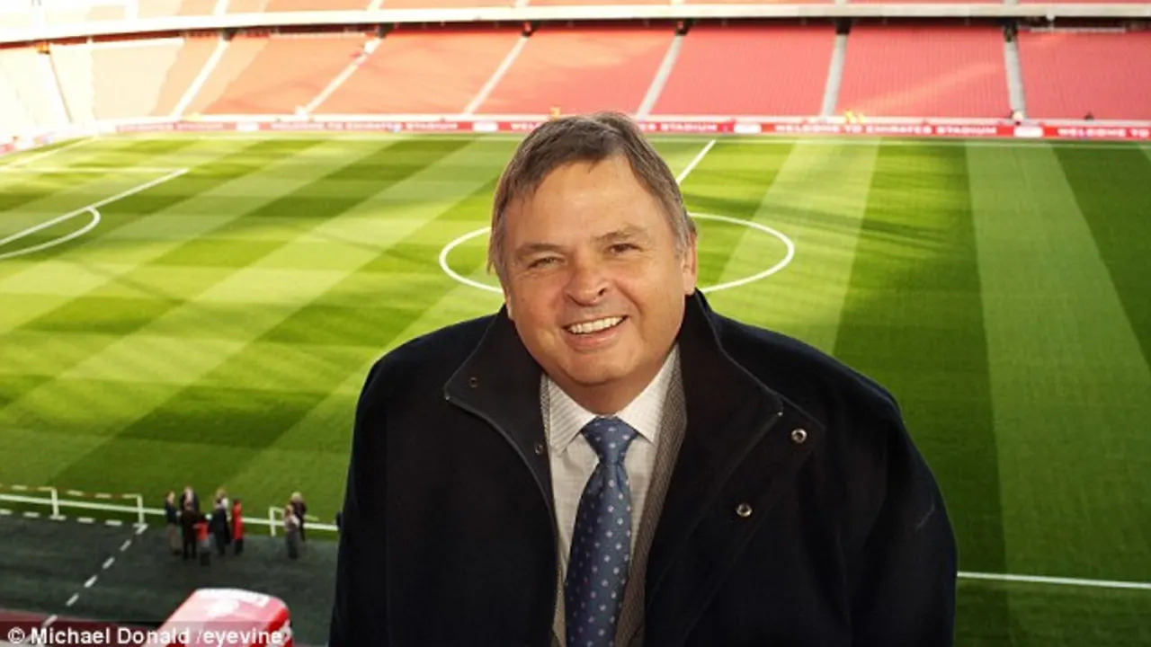  Happy Birthday |
Alan Green, former Play by Play Commentator, is celebrating today!  