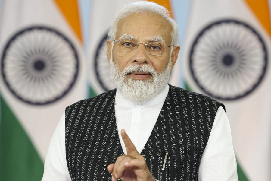 COMING UP AT 5:00 | PM Modi is set to embark on his 1st state visit to the United States. @Parikshitl speaks to Meera Shankar, Former Indian Envoy to US, @MohanCRaja @AsiaPolicy & K Krishna Moorthy, President @iesaonline on what the visit could mean for both the nations