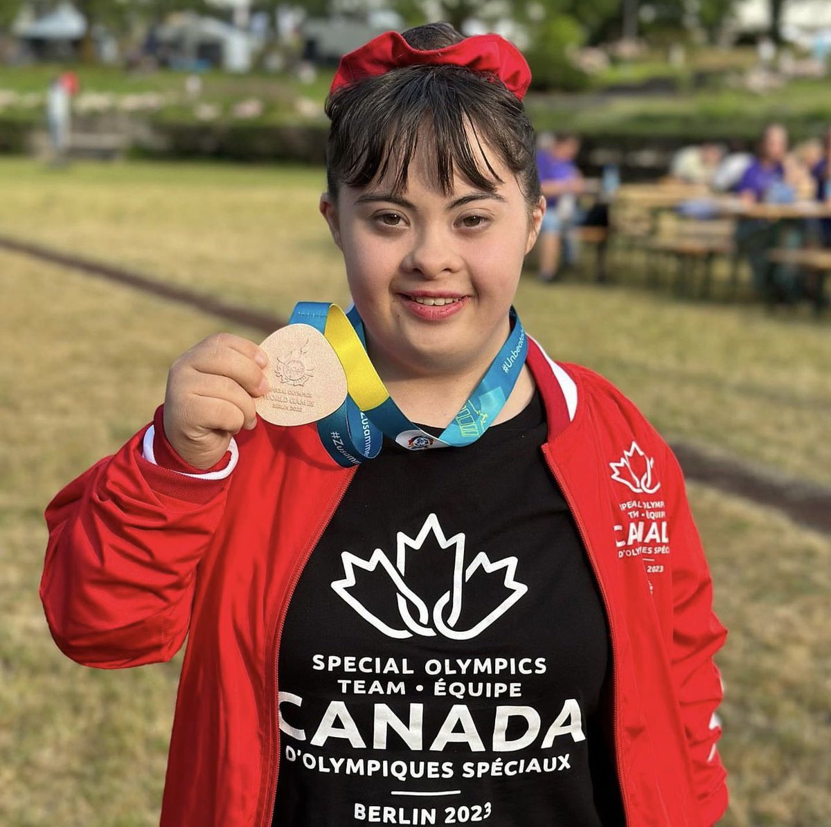 TSN_Sports's tweet photo. GOLD AND BRONZE FOR @SpecialOCanada 🇨🇦🥇🥉‼️ 

Rebecca Birss finished in third place and took home her first medal at the Special Olympics World Games in Rhythmic Gymnastics, and Kimana Mar finished in first and collected her 12th all time! Incredible!!!! 👏

📸: @SpecialOCanada https://t.co/DTRjYmtGna