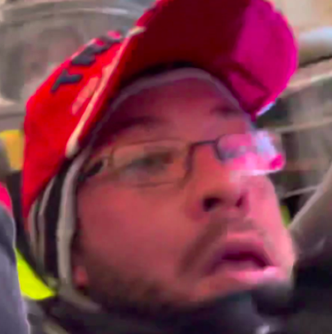 🔍🔍PLEASE RETWEET🔎🔎

#Consequences
#Jan6thInsurrection

#FBI is seeking to identify this person involved at the U.S. Capitol on January 6, 2021.

If this person looks familiar contact FBI at tips.fbi.gov or 1-800-225-5324 to submit information.

Reference # 354 AFO