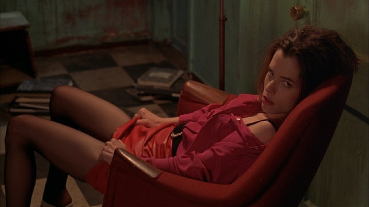 aresluoga's tweet photo. 25 years ago today, director #HalHartley's indie black comedy-drama, #HenryFool, starring #ThomasJayRyan, #JamesUrbaniak, and #ParkerPosey, opened to rave reviews in US theaters. The film won the #BestScreenplay award at the 1998 #CannesFilmFestival. https://t.co/Cf0gLnmNtn