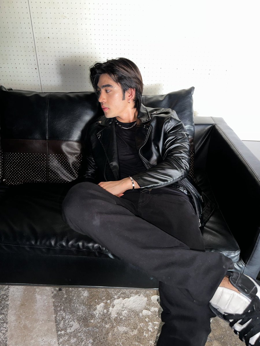 dunromch's tweet image. Wish you’d miss me 🦇🦇 #dunromch