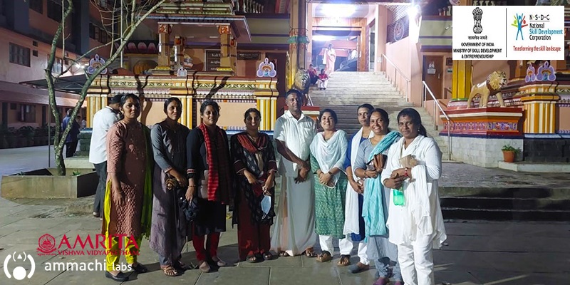 ammachilabs's tweet photo. Jun 17 - #Amrita #Sankalp #TailoringCenter students from #Kuthuparamba visited a nearby tailoring factory to improve their business. They also visited #Amma at #Amritapuri ashram &amp; got her blessings
#SANKALPproject is a collaboration by #AMMACHILabs &amp; @MSDESkillIndia 
@AmritaEdu https://t.co/mRyMxbGkXx