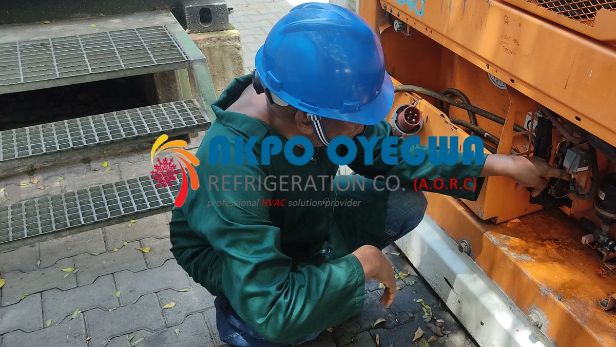 Performing preventive maintenance on refrigerated containers by AORC.

nigeriacontractor.com/refrigerated-c…

#ReeferContainer #Reefer #ColdStore #ColdStorage #ColdRoom #WalkInFreezer #BlastFreezer #HVAC #HVACR #Refrigeration #FreezerRoom #Coldrooms #Nigeria #Lagos #HVACNigeria #AkpoOyegwa