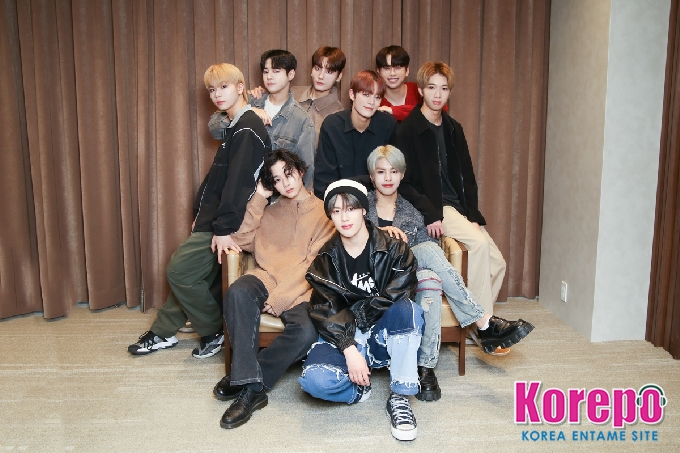 Kkorepo's tweet image. 「個別インタビュー」#TFN、「これからいろんな地域のエーデルワイスに会いに行くので楽しみにしていてください！」
#KIO、#GUNWOO、#SIAN、#ON、#KEVIN、#LEO、
＃ZERO、#KAIR、#NOA
korepo.com/archives/13044…