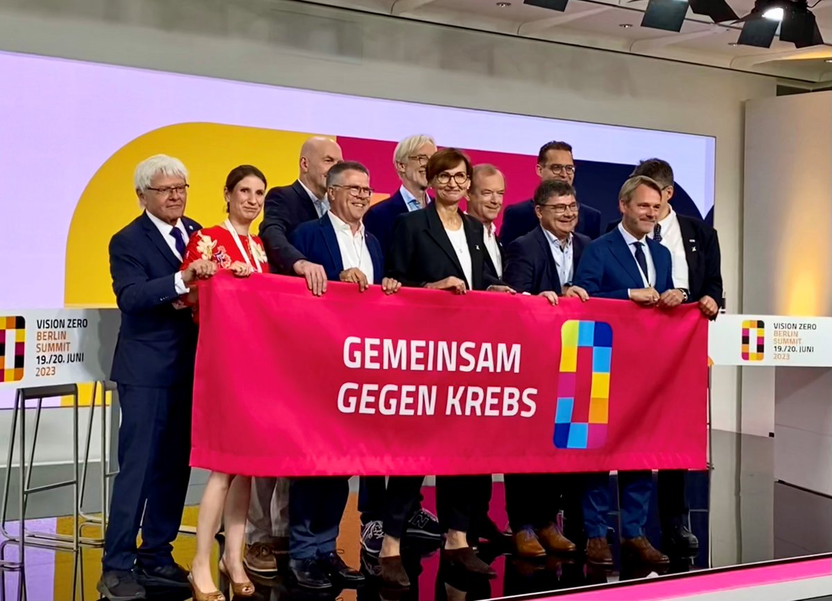 Gemeinsam #gegenKrebs.
Jetzt startet unser 2-tägiger Summit, eröffnet durch eindringliche Apelle von Bettina Stark-Watzinger, Claudius Senst und Prof. Christof Kalle:„Die Zeit ist reif für innovative Krebsmedizin und #Krebsprävention. Das geht nur gemeinsam - das ist Vision Zero“