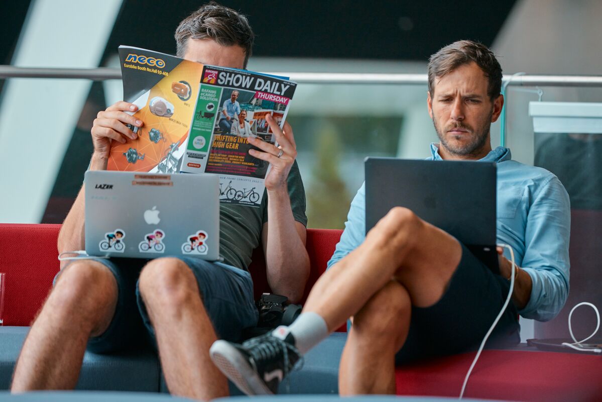 bikeshowdaily's tweet image. Pick up your copy of the Show Daily every day at Eurobike. With over 1,900 exhibitors, it's a great way to find what you're looking for.
#Eurobike #Eurobikeshowdaily #ShowDaily