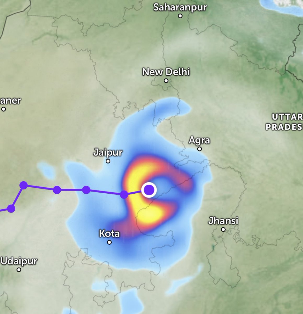 @navdeepdahiya55 #BiparjoyCyclone remains are moving at 45 km/hr towards Agra- Gwalior, #Delhi has only drizzling or mild showers. @SkymetWeather @zoom_earth