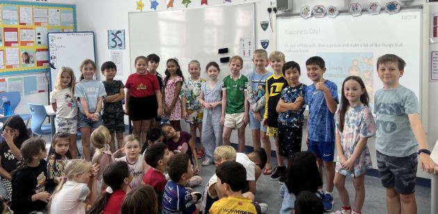 Year 3 | Dubai British School (@dbs_year3) on Twitter photo During Happiness Day, Year 3 loved taking part in a Joke Competition, which had us all in fits of laughter! Well done to the 15 finalists across Year 3 whose jokes cracked us up the most! <a href="/DubaiBritishEH/">Dubai British School</a> #ProudlyTaaleem #BeginsatDBSEH During Happiness Day, Year 3 loved taking part in a Joke Competition, which had us all in fits of laughter! Well done to the 15 finalists across Year 3 whose jokes cracked us up the most! <a href="/DubaiBritishEH/">Dubai British School</a> #ProudlyTaaleem #BeginsatDBSEH