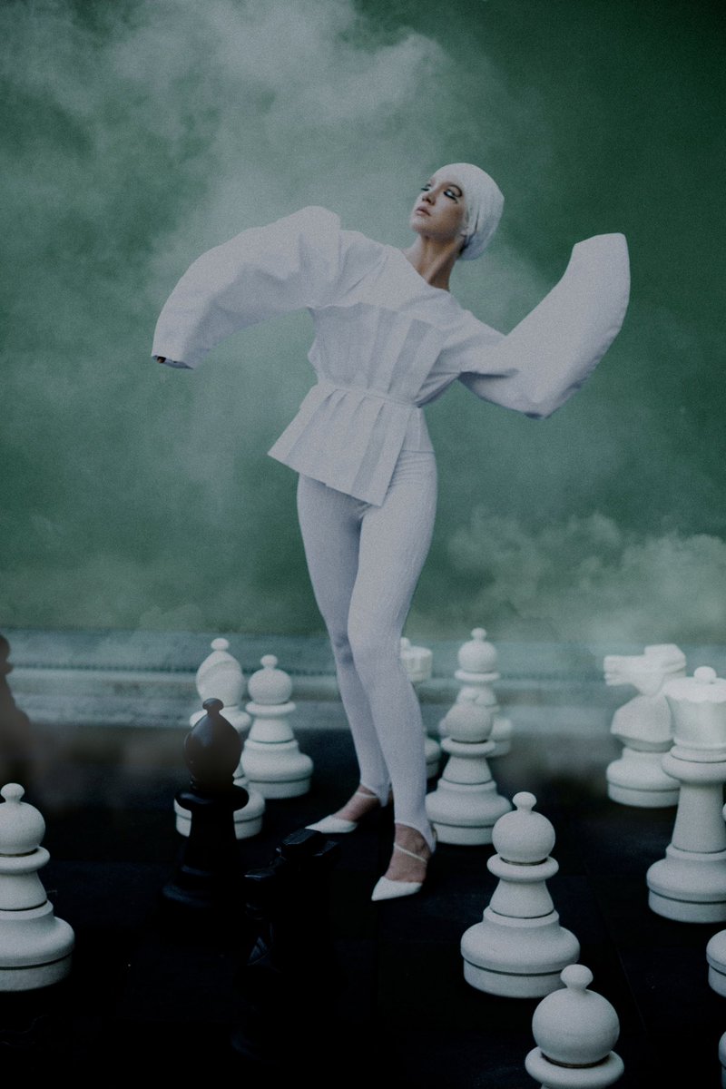 GM #NFTCommunity 

We have great news 🎉 We will present our new collection this week! 

“Struggle and confrontation” by Natalka Yavorska, from upcoming MYPH vol2 collection 

🚀 21.06.23