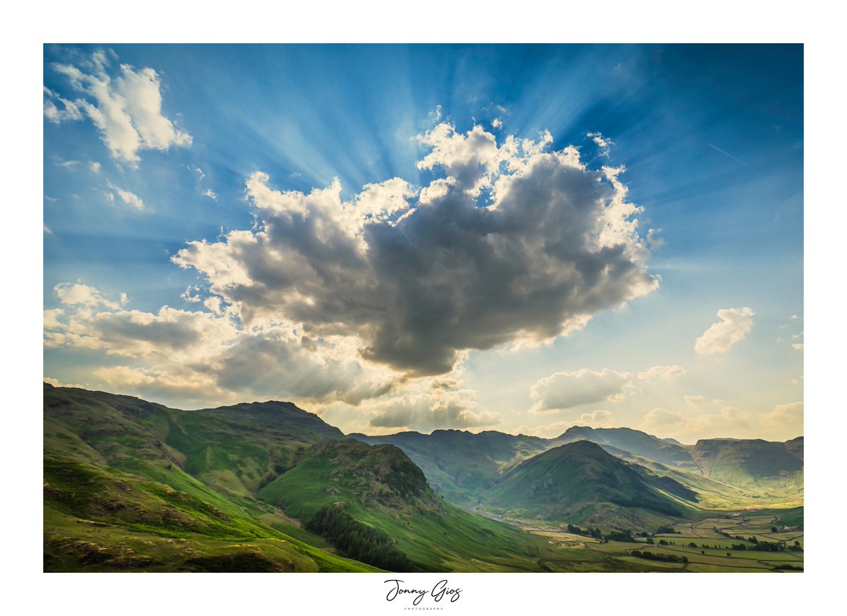 'Behind the Clouds'  - Langdale Valley, Lake District as the sun disappears behind some cloud. 

#FSprintmonday #Wexmondays #Sharemondays2023 #Appicoftheweek @Fotospeed @wextweets #sonyalpha