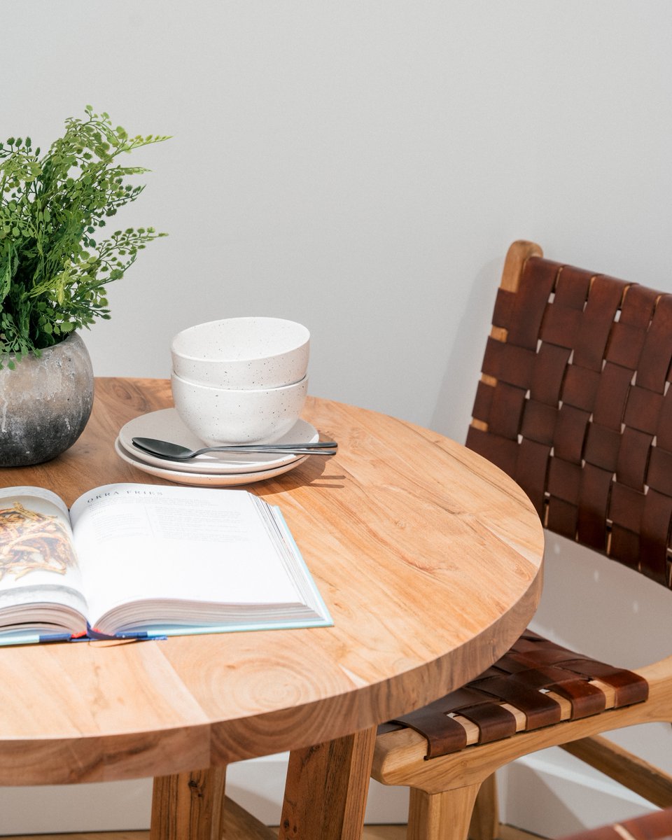 Our interior designs celebrate the artistry of woodwork, seamlessly blending rustic charm with modern elegance 🌳

Featured in our studio show home project at Battersea Power Station 📍

Link to new more! boxnine7.com/battersea-powe…