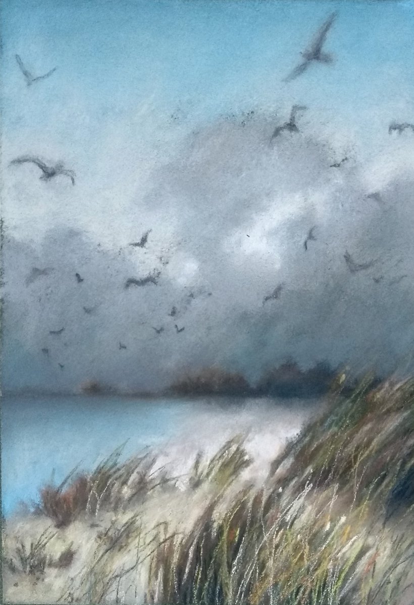 Seabirds flying at the shore, a little pastel landscape, this original artwork is available in my Etsy shop here, happy shopping!☺️👇
Original soft pastel painting -  Sea Birds etsy.me/46nfPHA via @Etsy 
#seascape #seaside #seabirds #painting #SoftPastel