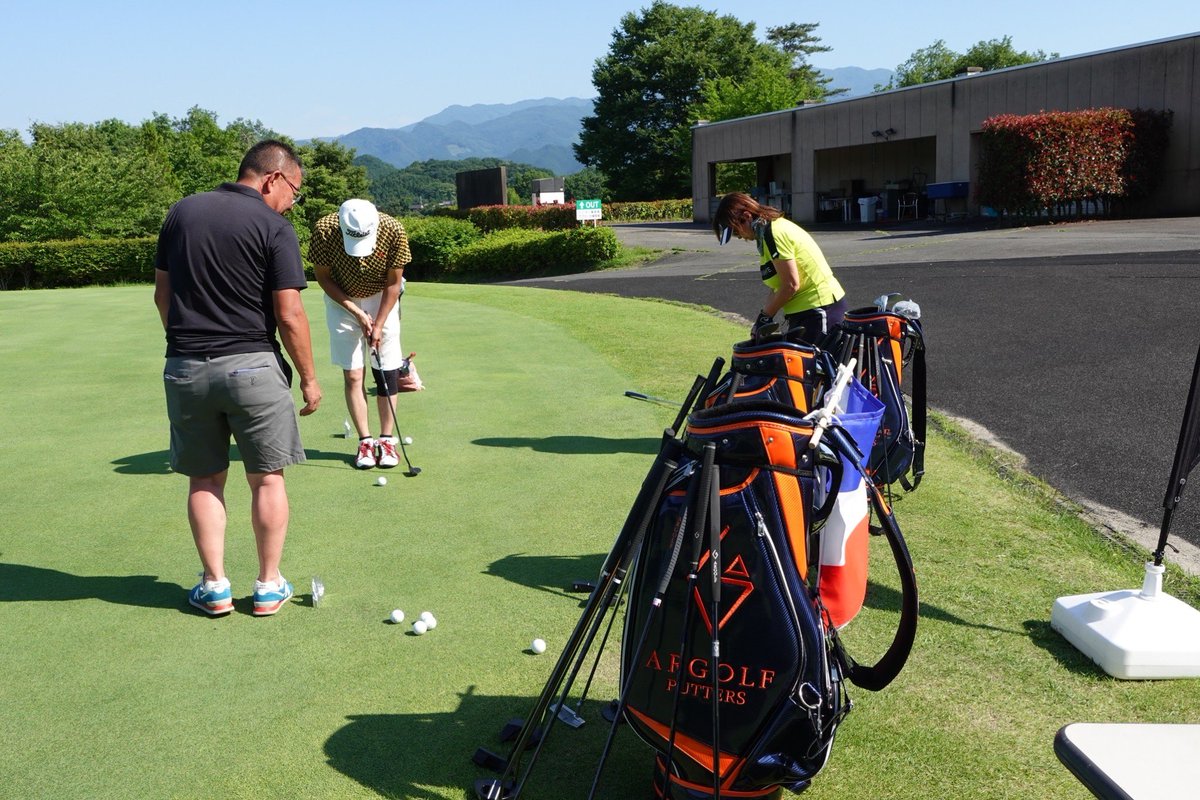 Argolfjapan's tweet photo. 17日にシルクカントリークラブにて開催されたレフティコンペの様子です☀️⛳️ https://t.co/OIktdf3IHx