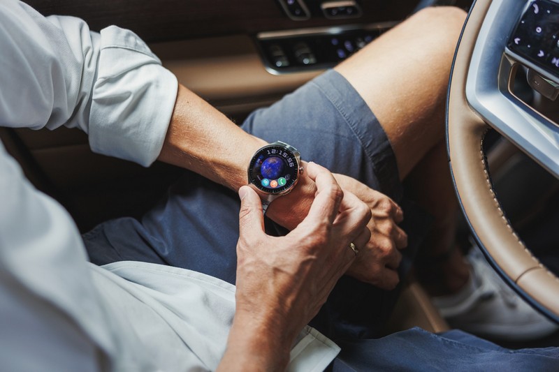 TECHNOSenior1's tweet image. Huawei #Watch4Pro i Huawei #Watch4 z funkcją „Zdrowie na oku” pozwalają zmierzyć 7 różnych parametrów zdrowotnych w minutę debiutują w Polsce. Smartwatch zamiast smartfonu - to możliwe - oba mają eSIM
@PolskaHuawei 
@Huawei_Europe 
@Huawei 
@HuaweiMobile
wp.me/par2as-13zT