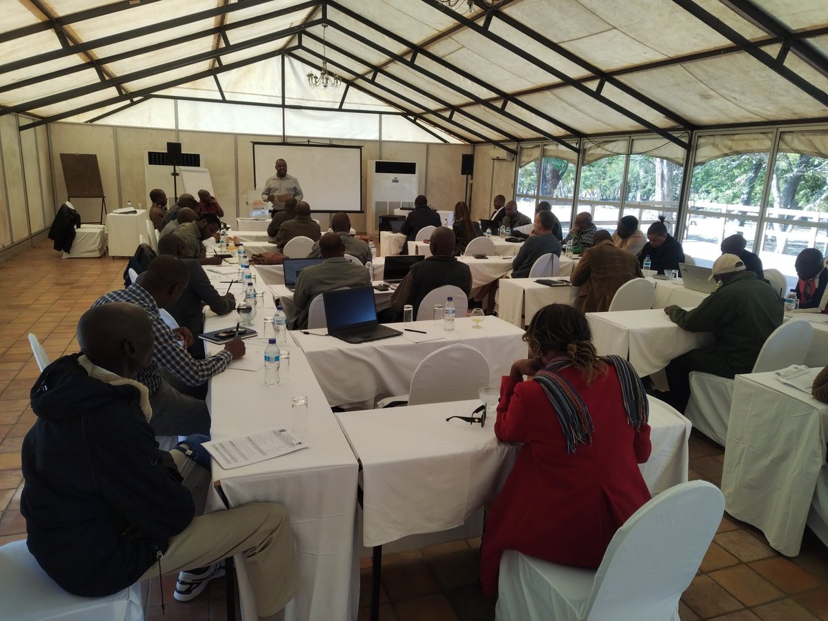 National Planning for an Inclusive and effective conservation approach to Reach, #GlobalBiodiversityFramework Target 3.
  #StakeholderConsultatationWorkshopHwangeSafariLodge 

@EMAeep @theGEF @WWF @Zimparks @METHI_Zimbabwe @Eng_Nkosi @HwangeLodge @hwangetown @ShanganoT @ruenyoni