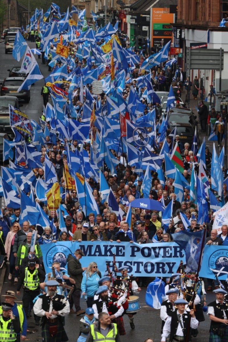 This Saturday we march for independence through Stirling and rally at Bannockburn. 6 May Glasgow was fantastic, when over 20,000 took to the streets for self determination. Next up it's Stirling on 24 June. If you're YES for independence then make sure to be there. #AUOBStirling