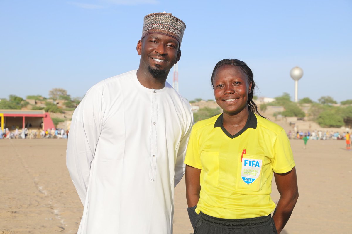 Lancement de la phase zonale du championnat à Moussoro avec un public au rendez-vous

Ce rêve, de voir notre football au plus haut niveau, est possible lorsque les acteurs sont unie et conjuguent leurs efforts pour la même cause

Bonnes chances à toutes les équipes engagées
