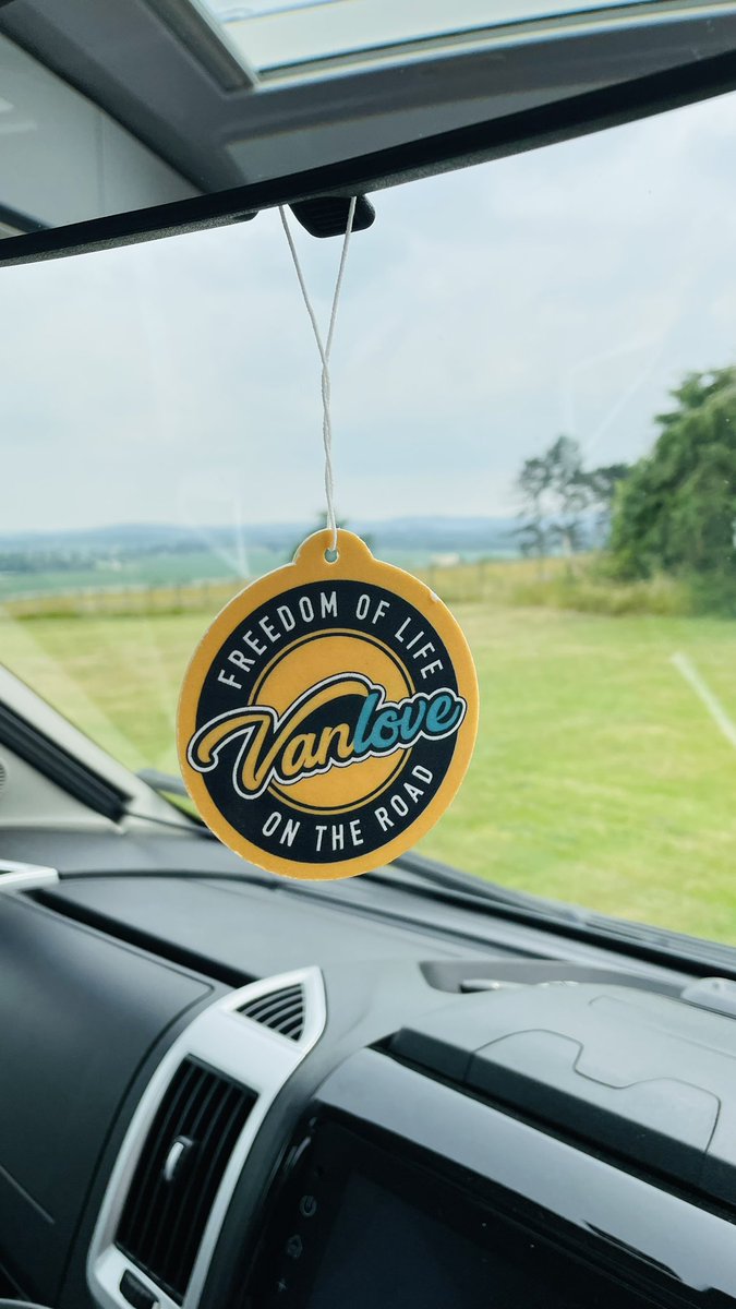 🌸🚐🌈 Get ready to freshen up your van life with Vanlove's brand new air freshener! 🌬️🌿 Designed specifically for adventurous souls like you. Available exclusively at our stand during the festival. #Vanlove #AirFreshener #VanLife #FestivalVibes