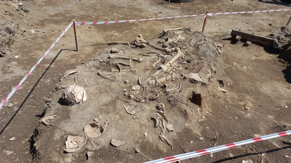 Mass grave discovered in #Azerbaijan's liberated #Aghdam district news.az/news/mass-grav… #ArmenianWarCrimes