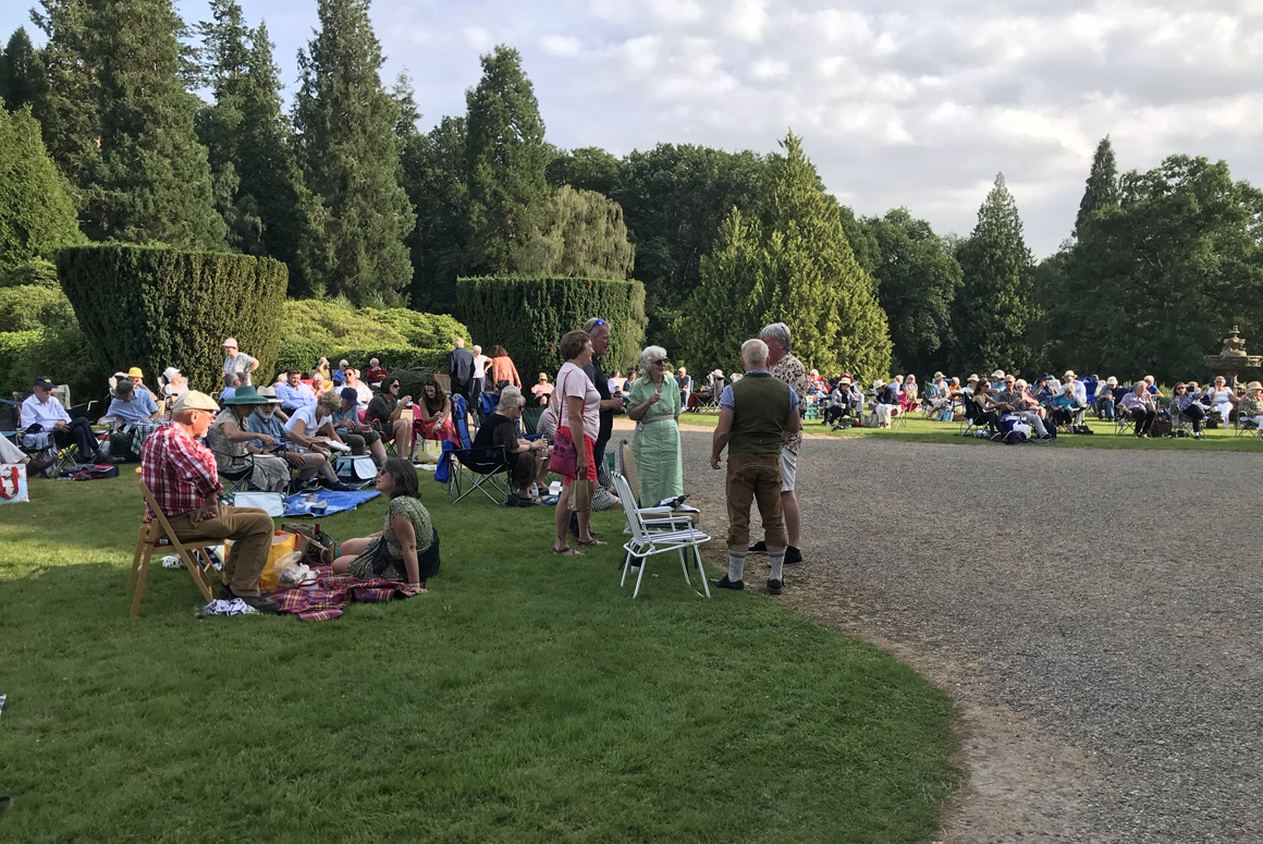 WelshCountry's tweet photo. Sensational Summer Music at Gregynog with MWO
https://t.co/IQ8teMiwo8
#midwalesopera #gregynog #gregynoghall #gregynoggardens #smallstages #opera #operalover #operalovers #musicevent https://t.co/vEHcsbXQVS