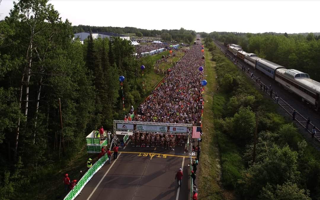 Panuel Mkongo does it again.This time full marathon 42km.His debut full marathon race in a time of 02:10:20 and finishing 3rd behind two other kenyans,in the 2023 Grandma's Marathon in downtown Duluth,USA.
 Congratulations our brother,our star from Taita Taveta. #Grandmasmarathon