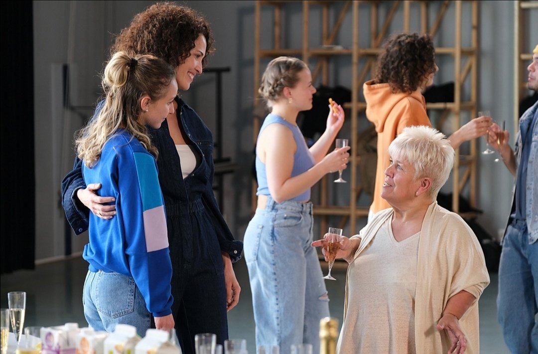 MimieMathyOff's tweet photo. #INEDIT - J-7 pour #JoséphineAngeGardien "S'aimer de toute urgence" avec @lindahardy sur @TF1 📺😇🎬🎥
🗓️RDV le 26.06 à 21h10.
(cc #DEMDProd / @MediawanFr /@TF1Pro ) https://t.co/xip5r2V21d