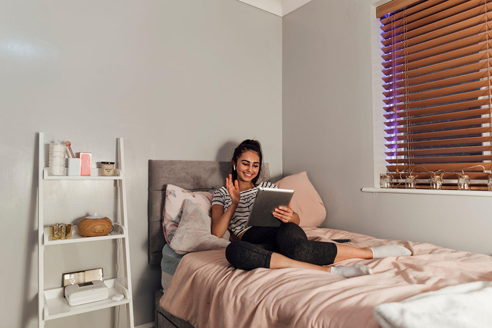 EngWithJanet's tweet image. Here are 10 exciting and entertaining ways to learn English from the comfort of your home. englishwithjanet.com/10-unusual-way…
#EnglishClass #EnglishLearning #englishwithjanet #EnglishPractice #conversation