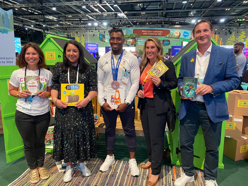 Salesforce UK & Ireland (@salesforceuk) on Twitter photo Drop us your favourite photos of World Tours gone by (here are just a few of ours from last year!)
<a href="/ZahraS_B/">Zahra Bahrololoumi CBE</a> <a href="/JoelFearon6/">Joel Fearon</a> <a href="/lonbookproject/">Childrens Book Project</a> #SalesforceTour Drop us your favourite photos of World Tours gone by (here are just a few of ours from last year!)
<a href="/ZahraS_B/">Zahra Bahrololoumi CBE</a> <a href="/JoelFearon6/">Joel Fearon</a> <a href="/lonbookproject/">Childrens Book Project</a> #SalesforceTour